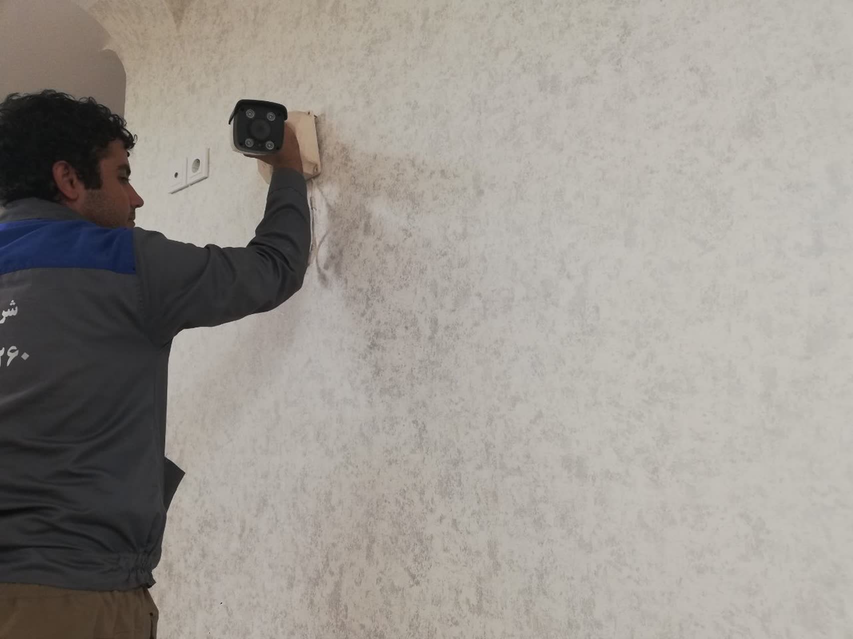 تجهیز بخش اداری مدیریت شهرک صنعتی محمودآباد قم